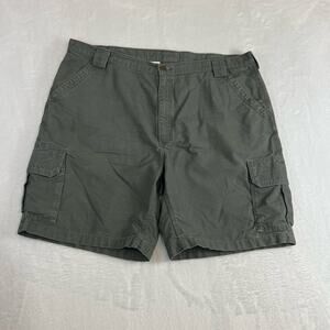 Carhartt men’s Size 44 shorts. Cargo style. color gray. Item #0798